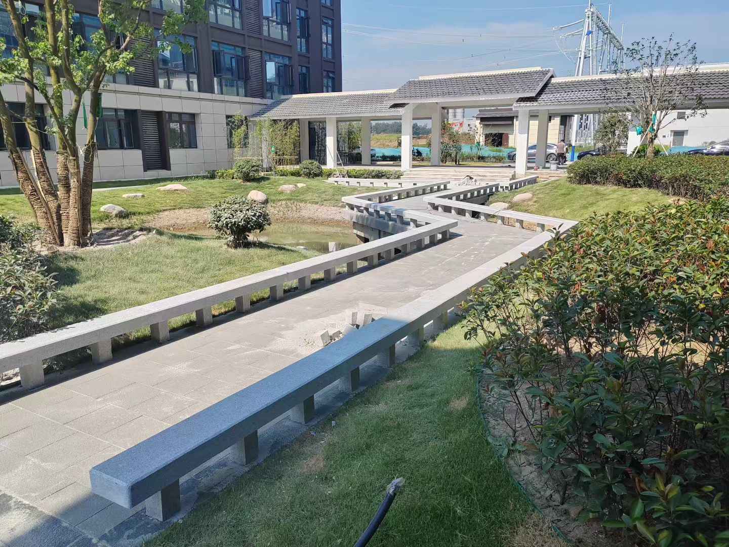 景德镇 芝麻灰小区坐凳&栏杆安装效果