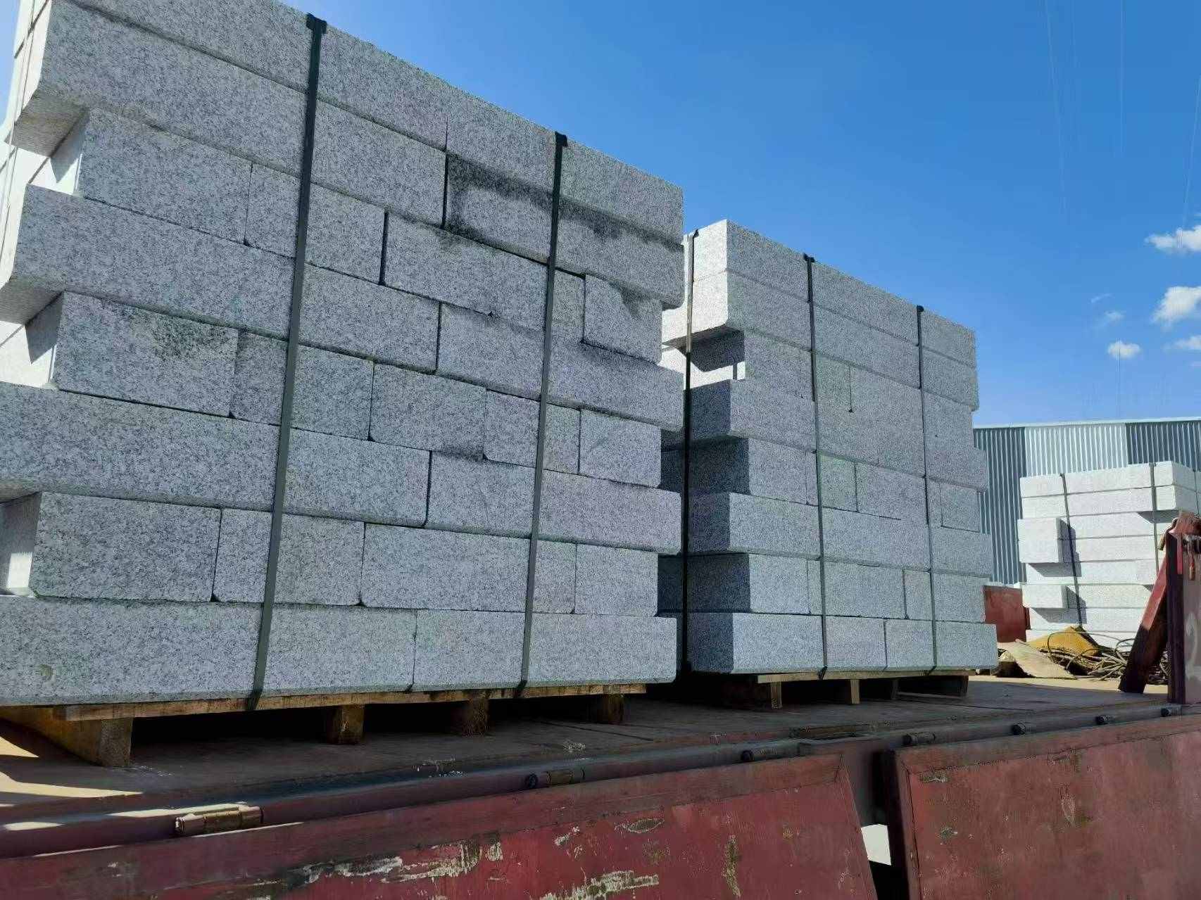 景德镇 路沿石装车出货