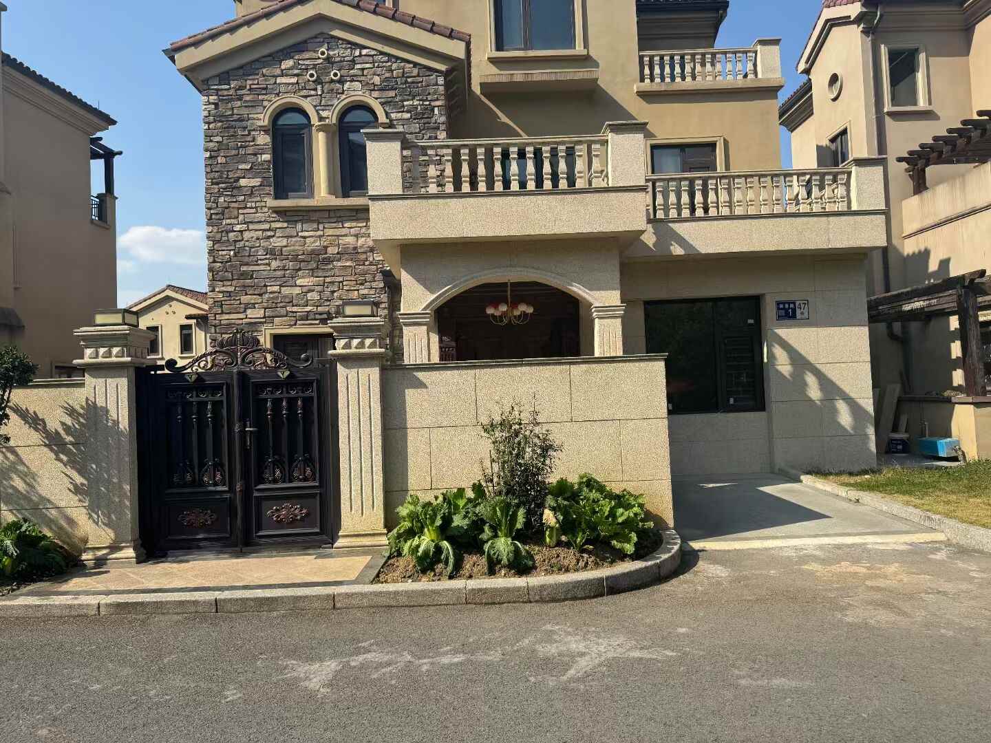 景德镇黄金麻别墅外墙安装效果