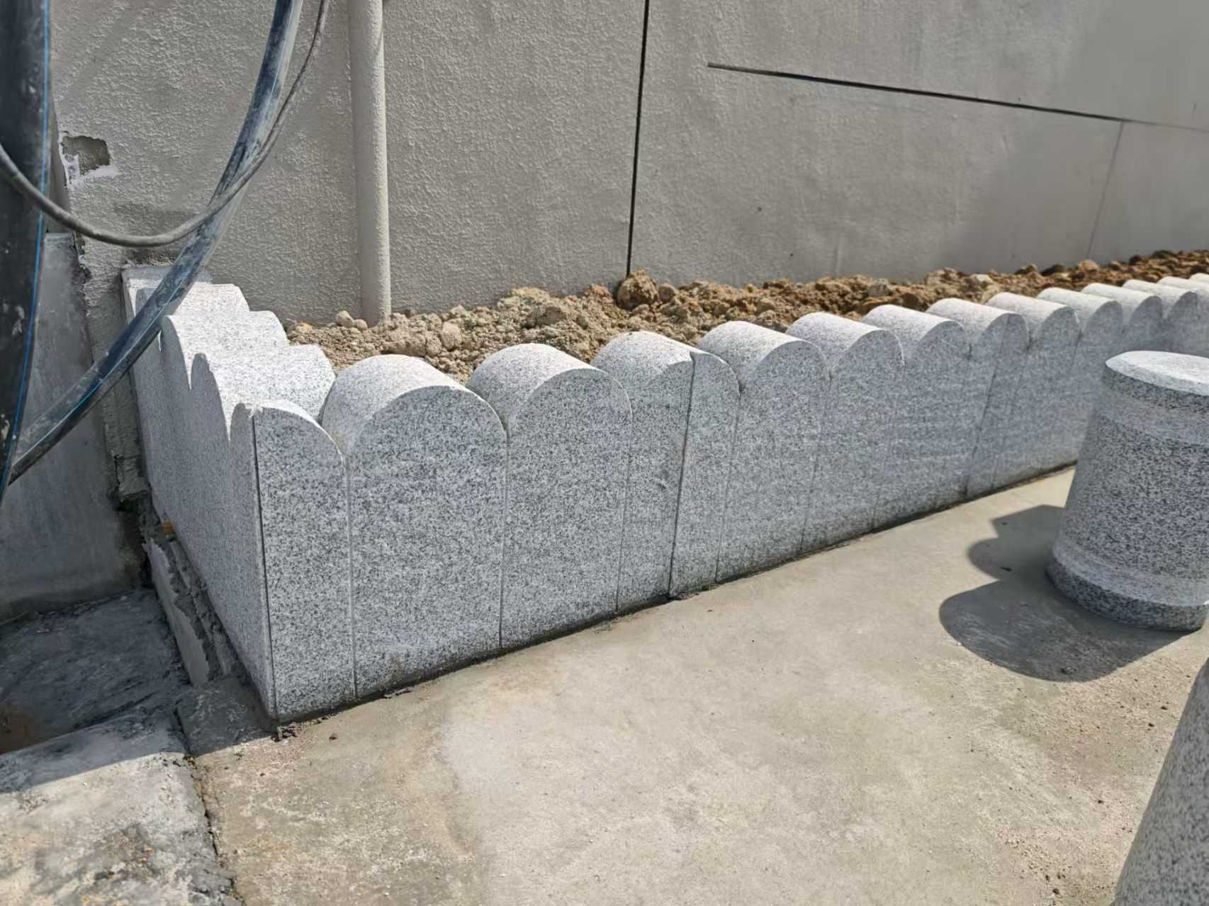 景德镇 芝麻白花岗岩花边石铺装效果图